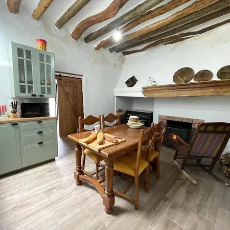 Casa Cuadras 2 *